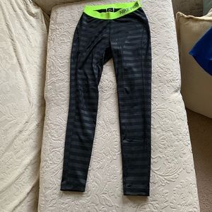 Nike Pro Insulated Leggings (M)